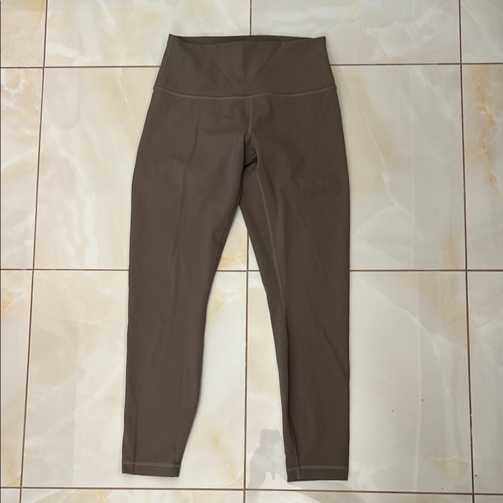 Lululemon Taupe Cropped Leggings size 8